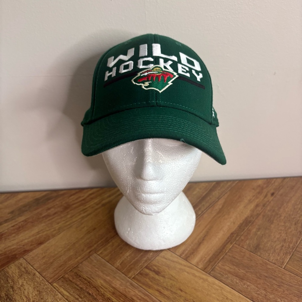 Reebok Green Mens Minnesota Wild Hockey Hat EUC NHL